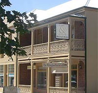 Cobb  Co Court Boutique Hotel - SA Accommodation