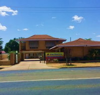 Jackaroo Apartments - SA Accommodation