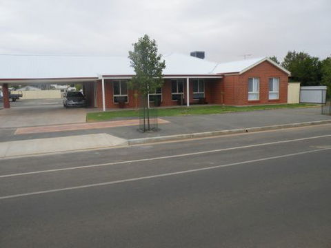 Hillston Motor Inn On High - SA Accommodation 4