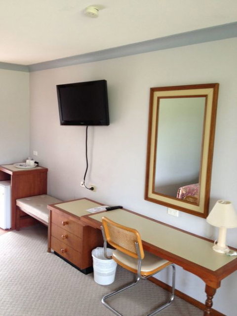 Town & Country Motor Inn Forbes - SA Accommodation 1