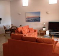 Lennox Beach Resort - SA Accommodation