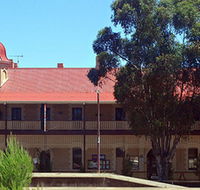 Peterborough Railway Hotel - SA Accommodation