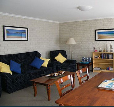 Capri Apartments - SA Accommodation 3