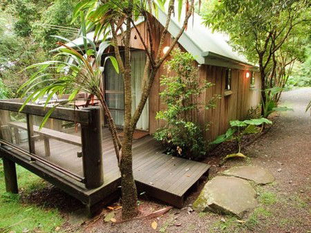 Camp Mountain QLD SA Accommodation