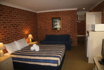 Comfort Inn Lake Macquarie - SA Accommodation 0