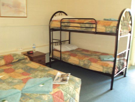 Leongatha Motel - SA Accommodation 2