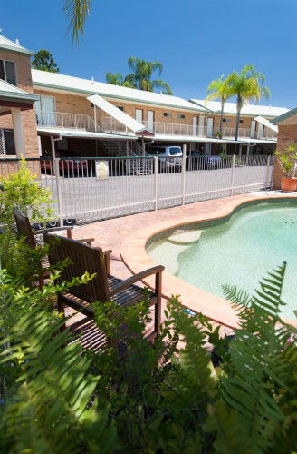 Country Comfort Gin Gin Wild Scotsman - SA Accommodation 1