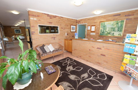 Country Comfort Gin Gin Wild Scotsman - SA Accommodation 2