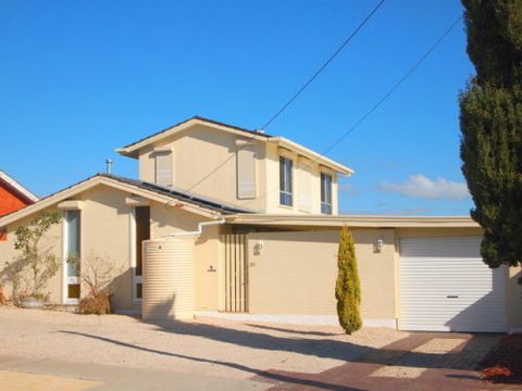 Homes Down Under - SA Accommodation 2