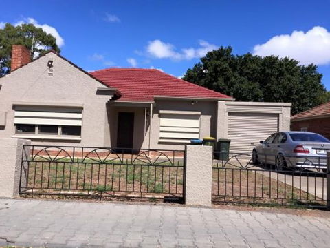 Adelaide Rooms - SA Accommodation 1