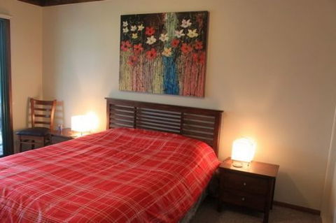 Mossy Point Holiday Rentals - SA Accommodation 2