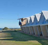 Windsurfer Beach Chalets - SA Accommodation