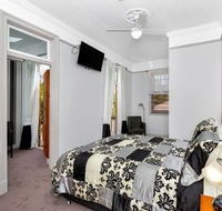Cumquat House - SA Accommodation