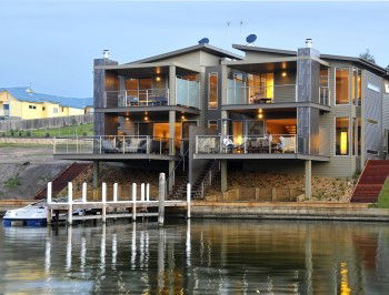 Gippsland Lakes Escapes - SA Accommodation 0