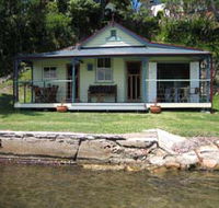Iona Cottage - SA Accommodation