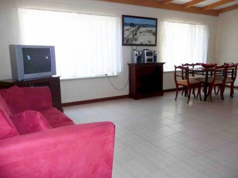 Lancelin Accommodation Service - SA Accommodation 6