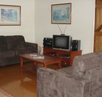 Hooters Hut And Possums Hollow - SA Accommodation