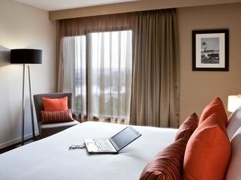 Mercure Sydney International Airport - SA Accommodation 26
