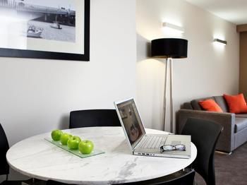 Mercure Sydney International Airport - SA Accommodation 30