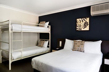 175 (formerly Wesley Lodge) - SA Accommodation 3