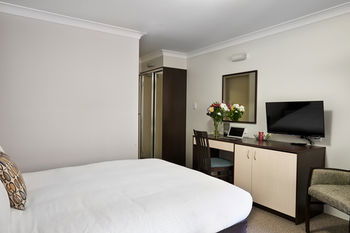 175 (formerly Wesley Lodge) - SA Accommodation 9