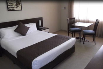 175 (formerly Wesley Lodge) - SA Accommodation 17