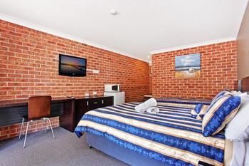 Lake Macquarie Motor Inn - SA Accommodation 7