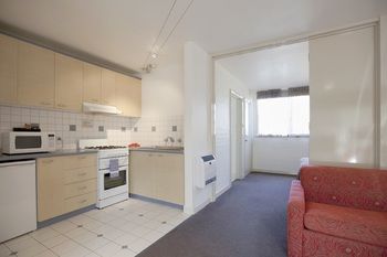 Punthill Davis Avenue - SA Accommodation 0