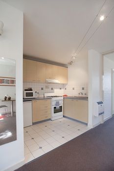 Punthill Davis Avenue - SA Accommodation 5