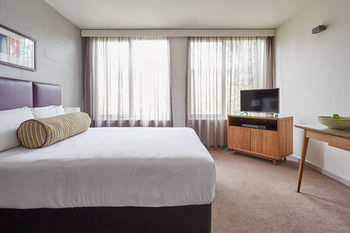 Punthill Davis Avenue - SA Accommodation 9