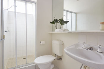 Punthill Davis Avenue - SA Accommodation 10