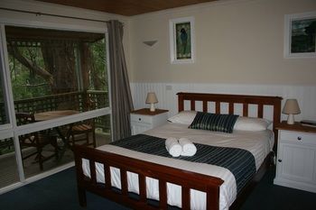 Hill 'N' Dale Farm Cottages - SA Accommodation 21