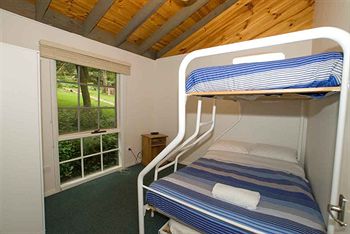 Hill 'N' Dale Farm Cottages - SA Accommodation 9