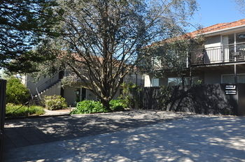 Buckingham International Serviced Apartments - SA Accommodation 1