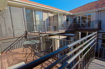 Buckingham International Serviced Apartments - SA Accommodation 5