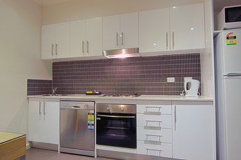 Buckingham International Serviced Apartments - SA Accommodation 8