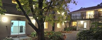Buckingham International Serviced Apartments - SA Accommodation 21