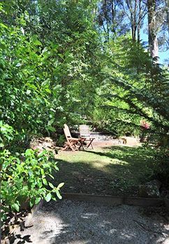 Holly Lodge - SA Accommodation 14