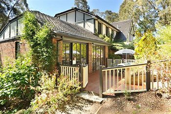 Holly Lodge - SA Accommodation 25