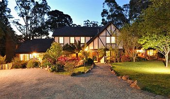 Holly Lodge - SA Accommodation 26