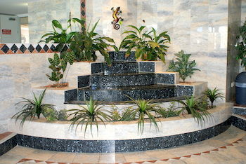 Beachside Resort - Kawana Waters - SA Accommodation 0