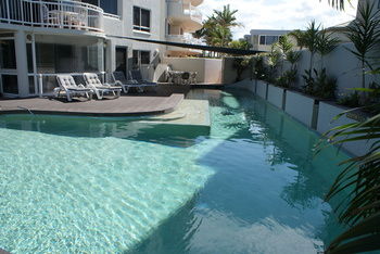 Beachside Resort - Kawana Waters - SA Accommodation 14