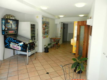 Beachside Resort - Kawana Waters - SA Accommodation 21