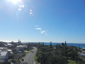 Beachside Resort - Kawana Waters - SA Accommodation 35