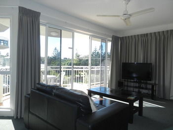 Beachside Resort - Kawana Waters - SA Accommodation 58