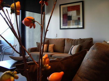 AKOM Docklands - SA Accommodation 2