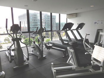 AKOM Docklands - SA Accommodation 10