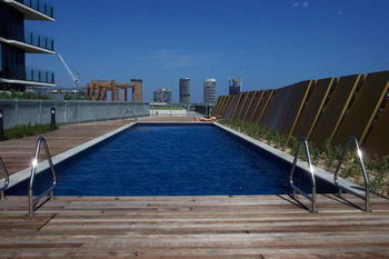 AKOM Docklands - SA Accommodation 18