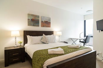 AKOM Docklands - SA Accommodation 42