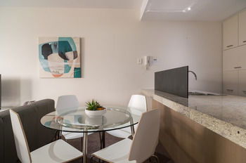 AKOM Docklands - SA Accommodation 45